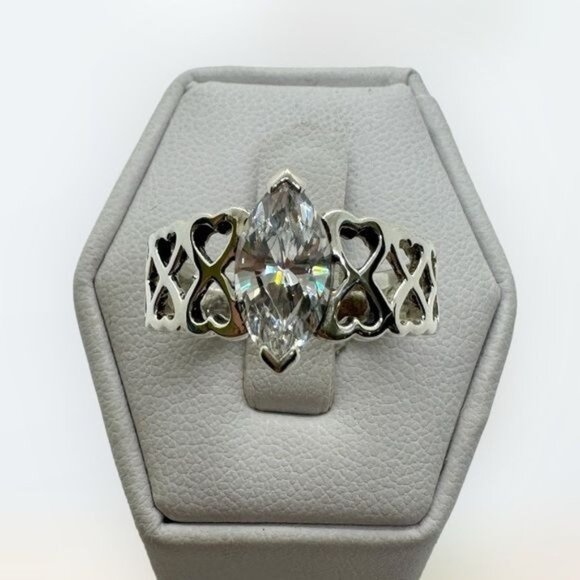 Sterling Silver Diamonique Ring size 9 Cut Out Heart Sides Marquis Cut .925 CZ - Picture 1 of 9
